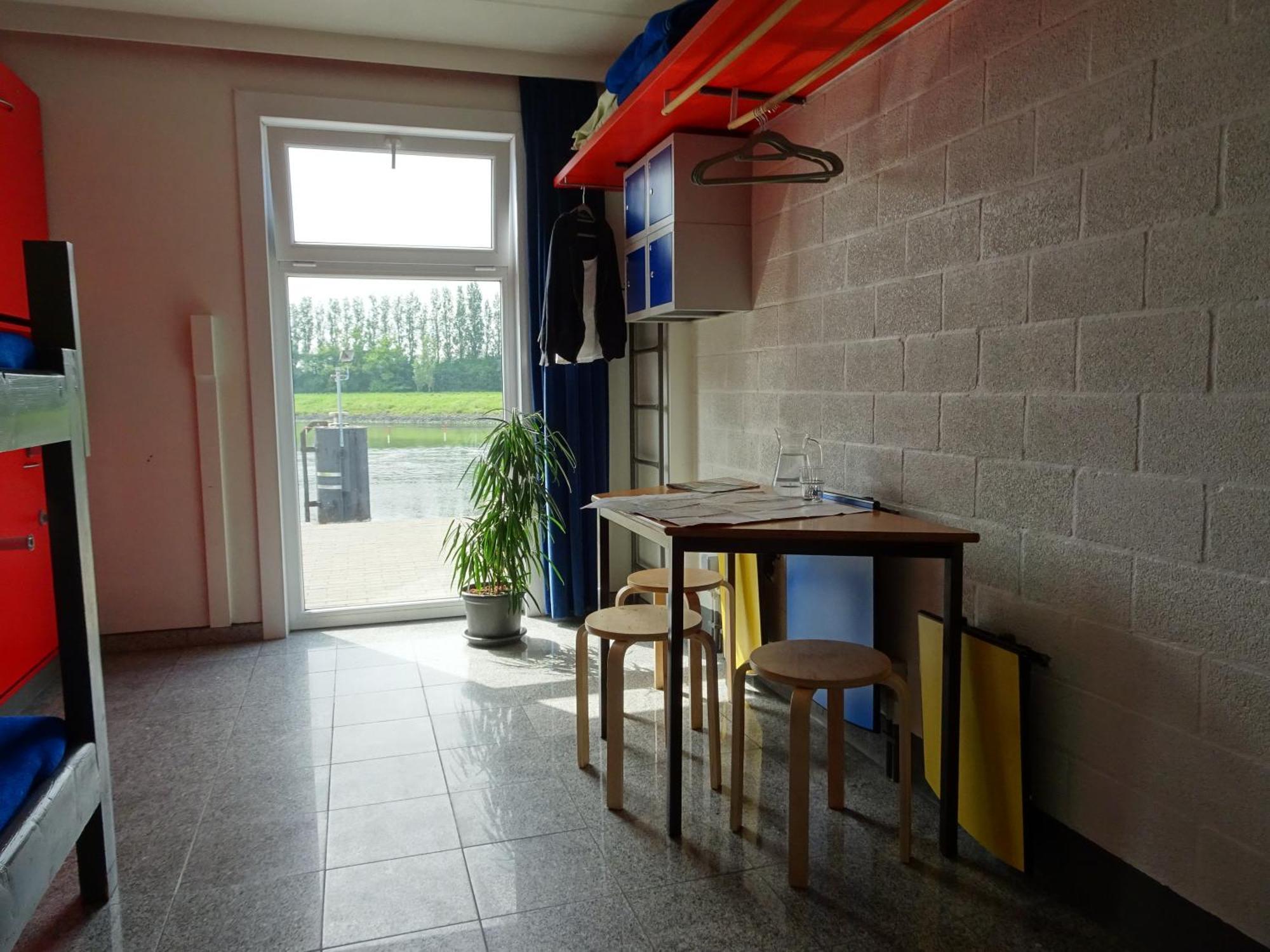 Herdersbrug Youth Hostel Bruges Exterior photo